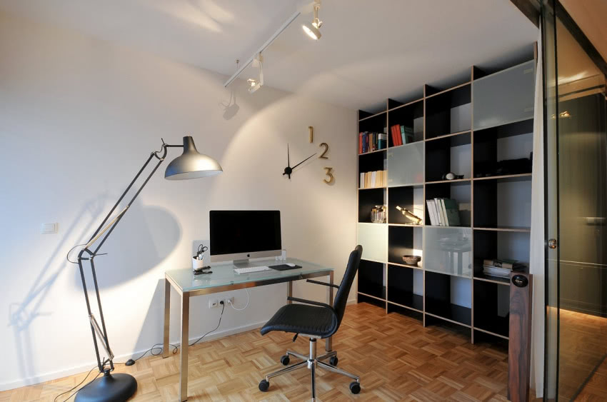 Konstrukcja przeszklenia jest dopracowana w...