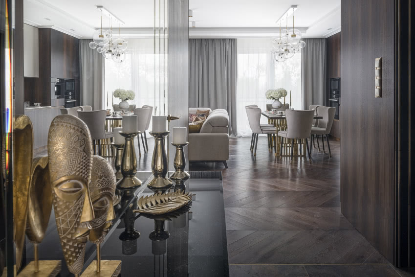 Ważną rolę w realizacji odegrało
rzemiosło –...