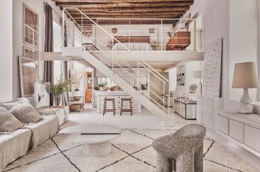 Hiszpański apartament w stylu soft loft! Powstał z dawnego klasztoru!