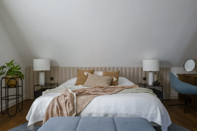 sypialnia na poddaszu