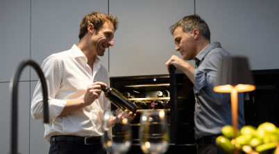 Jak stworzyć idealne warunki do przechowywania wina w kuchni? Eksperci Franke podpowiadają