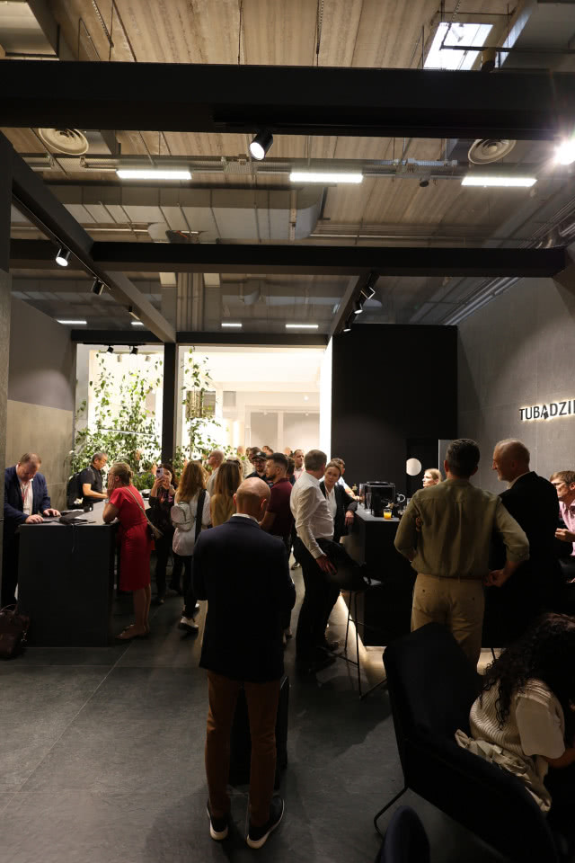 Kolory, struktura i technologia, czyli trendy CERSAIE 2025 oczami Tubądzin