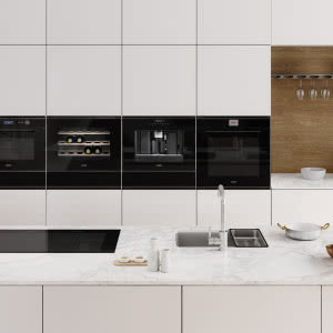 Jak stworzyć idealne warunki do przechowywania wina w kuchni? Eksperci Franke podpowiadają