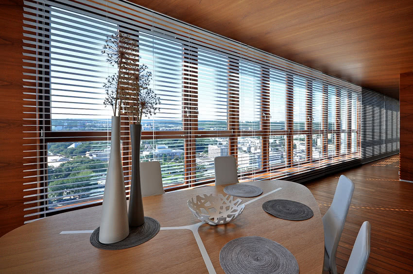 Szklana ściana, oprócz niezaprzeczalnych zalet,...