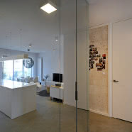 Biały salon, biała sypialnia, biały gabinet - mieszkanie dla relaksu