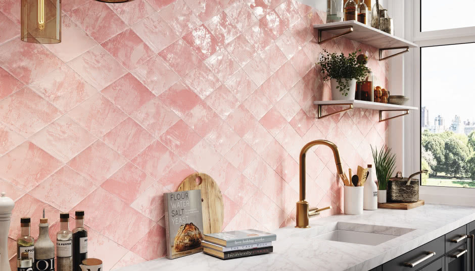 Różowa kuchnia  - kontrowersyjny pomysł, czy sposób na kobiece wnętrze?