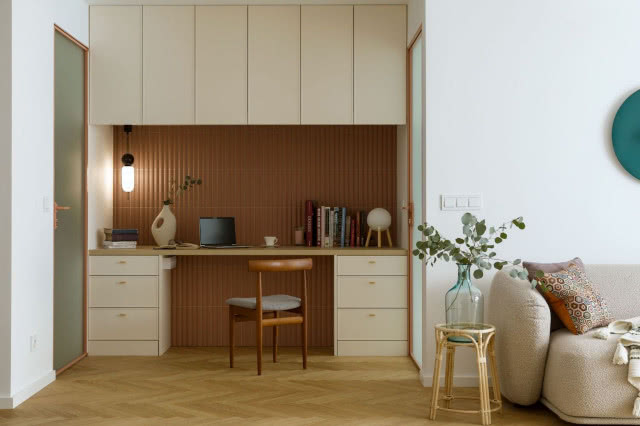 Płytki w odcieniu terakoty