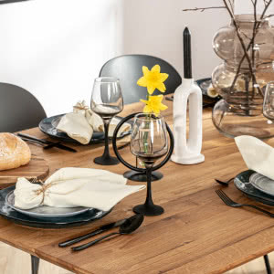 Wokół wielkanocnych celebracji - jaki stół wybrać?