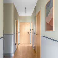 Mieszkanie w stonowanych barwach -znajduje się tuż przy Łazienkach Królewskich!