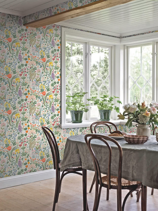 tapeta w kwiaty styl angielski