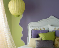 Aranżacja sypialni z wykorzystaniem lateksowej farby akrylowej Aura Eggschell 524 do dekoracyjno-ochronnego malowania ścian wewnętrznych i sufitów