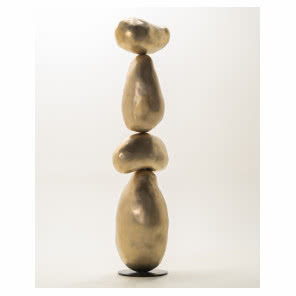 Totem I rzeźba wykonana ręcznie z mosiądzu