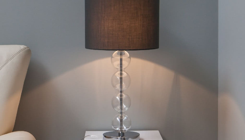 Valter - lampa stołowa ze smakiem