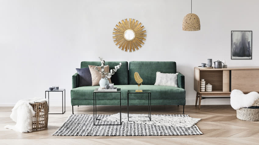 Złote detale i miękkie welwetowe obicia rządzą w...