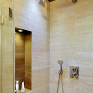 Nowoczesny dom za miastem z ciepłym wnętrzem