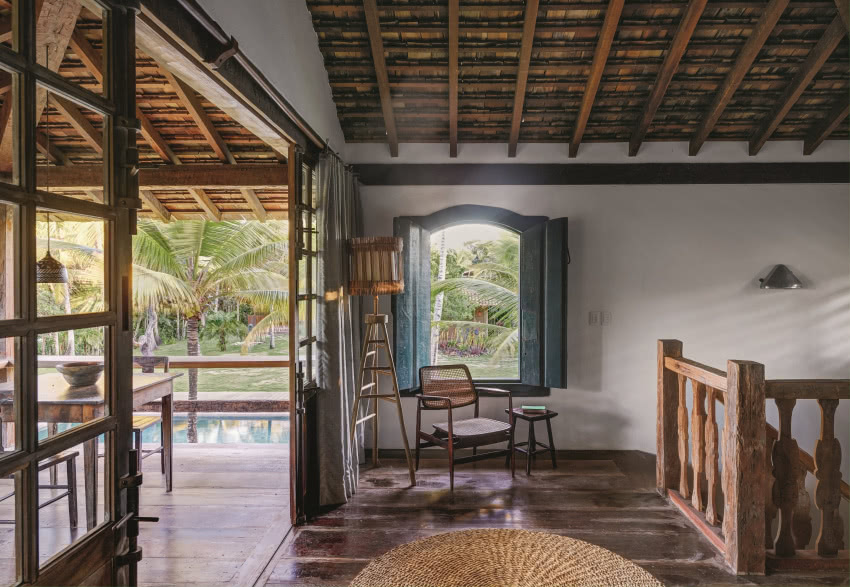 Rozsuwane przeszklone drzwi o konstrukcji
z...