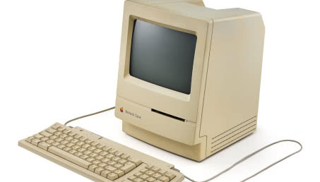 Apple Macintosh Classic - prywatny komputer Zdzisława Beksińskiego wystawiony na aukcji