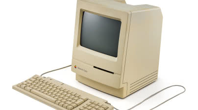 Apple Macintosh Classic - prywatny komputer Zdzisława Beksińskiego wystawiony na aukcji