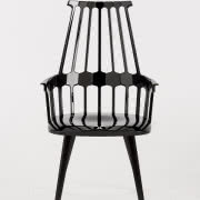 Miss Less. Krzesło dostępne w kilku wersjach...