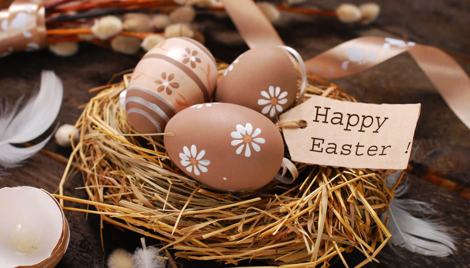 Życzenia wielkanocne 2025 - gotowe teksty, wierszyki i SMS-y, które zrobią wrażenie: śmieszne, religijne i krótkie