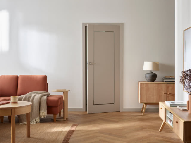 drzwi i listwy przypodłogowe w kolorze kaszmirowym