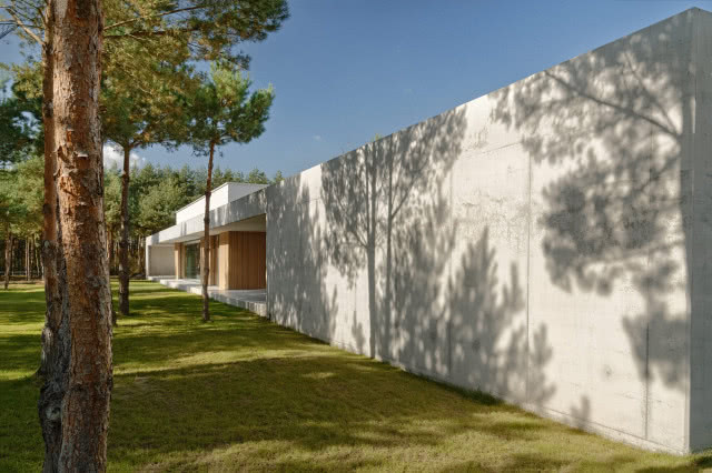 betonwao ściana ujęta pod kątem