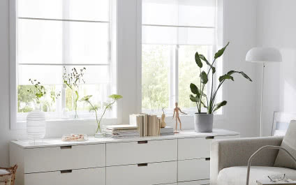 Rolety rzymskie - czy pasują do skandynawskich wnętrz?