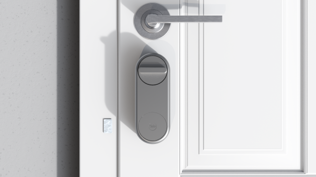 Yale wprowadza nowy, bezkluczykowy zamek do drzwi, the Linus® Smart Lock!