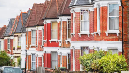 Typowe mieszkanie w stylu angielskim, czyli jak mieszkają Anglicy? Mity i ciekawostki o angielskich wnętrzach! 