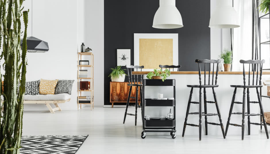 Wyspa kuchenna na kółkach - kiedy mobilny mebel ma sens?