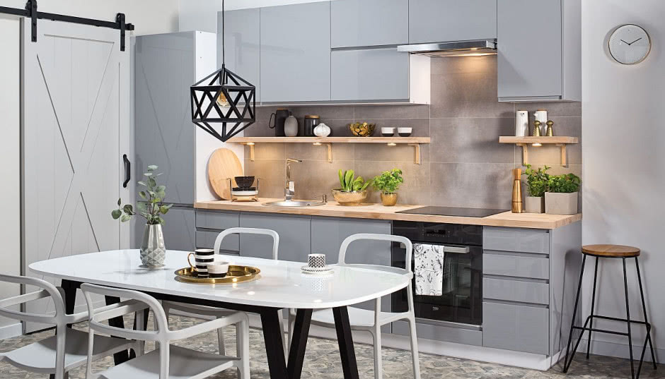 Nowe katalogi kuchni i łazienki Castoramy  z projektami Doroty Szelągowskiej