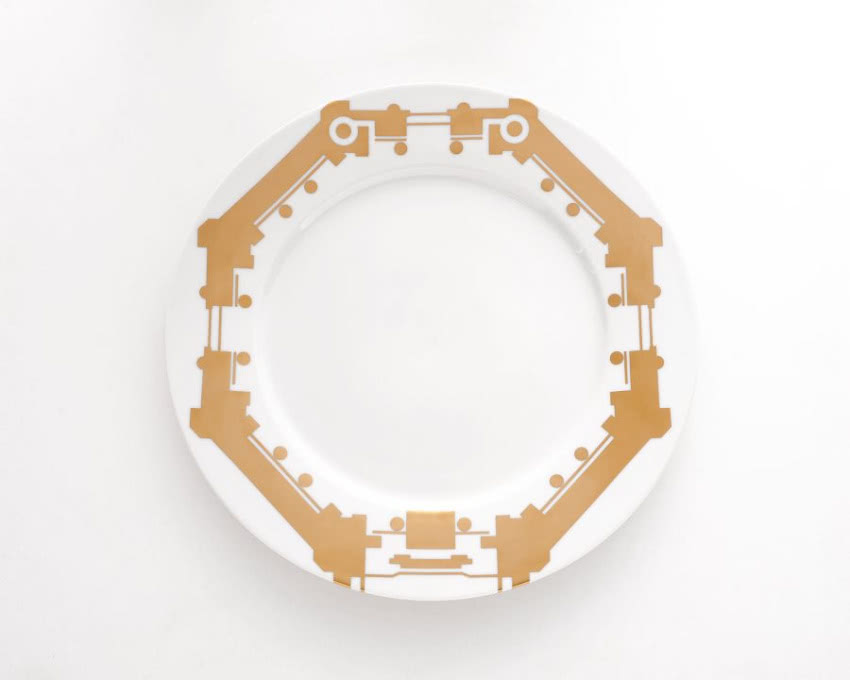 Talerz z limitowanej kolekcji porcelany...