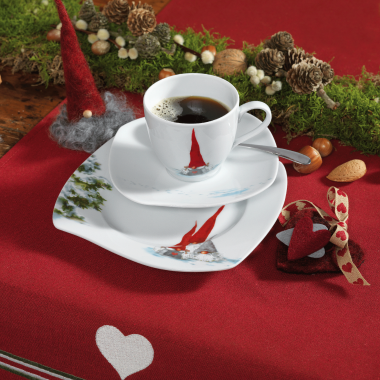 Upoluj świąteczną atmosferę z naszym eleganckim serwisem kawowym z filiżanką ASA's Christmas!