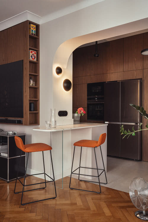 łukowe przejście we wnętrzach