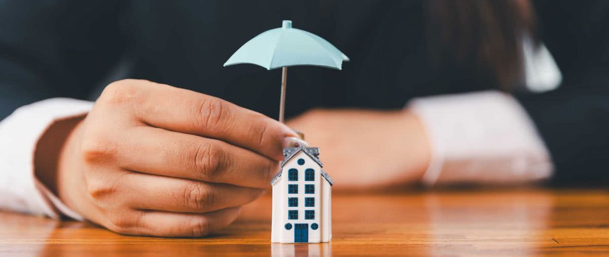 Jak działa wypłata odszkodowania po zalaniu mieszkania? 