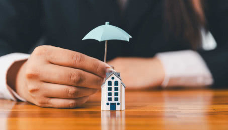 Jak działa wypłata odszkodowania po zalaniu mieszkania?