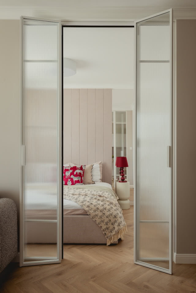 szklane drzwi do sypialnia aranżacja