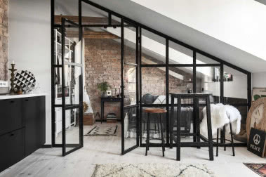 Projektanci oszaleli na punkcie tych ścianek. To nowy trend w designie! 