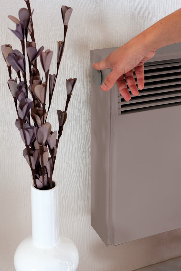 Za pomocą Farby Renowacyjnej Grzejniki V33...