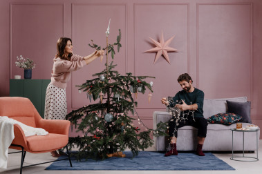 Choinka w trzech stylach - pomysły na stylizację