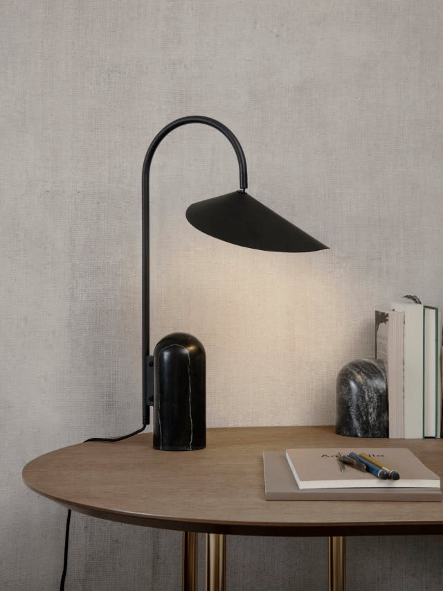 lampa stołowa Omayra Maymó