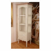 Witryna w stylu rustykalnym