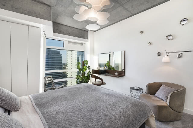 Apartament projektu Oskara Zięty na Złotej 44 w Warszawie