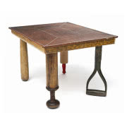 Żyrandol z drewna paletowego i trzonków od...