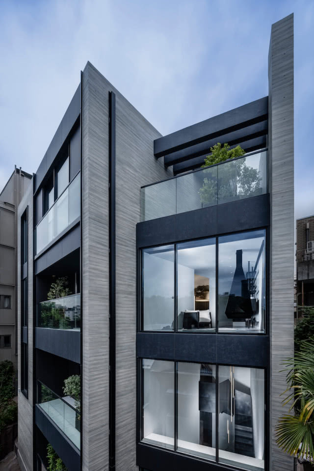 rezydencja Aston Martin N°001 Minami Aoyama