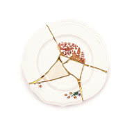 Kintsugi przez wieki było wyrazem pewnej...