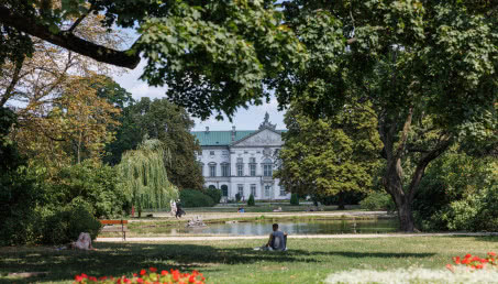 Pałac Krasińskich otwiera swoje drzwi - zajrzyj do odrestaurowanych wnętrz pełnych historii