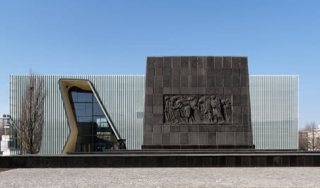 To prawdopodobnie jeden z najlepszych budynków w stolicy! Odwiedzamy Muzeum Polin w Warszawie