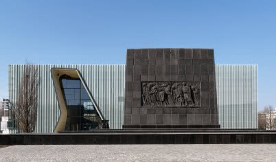 To prawdopodobnie jeden z najlepszych budynków w stolicy! Odwiedzamy Muzeum Polin w Warszawie