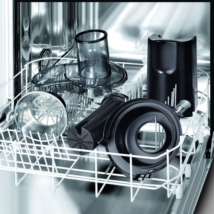 Wszystkie zdejmowane części sokowirówki...